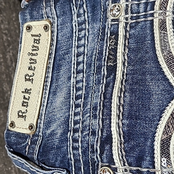 ROCK REVIVAL SEQUINS JULIE CROP DENIM JEAN - Picture 4 of 14